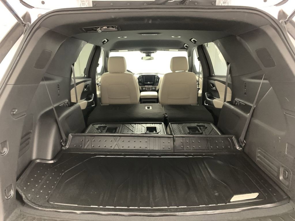 Used 2024 Chevrolet Traverse LS w/ Safety Package AWD/4WD image 26