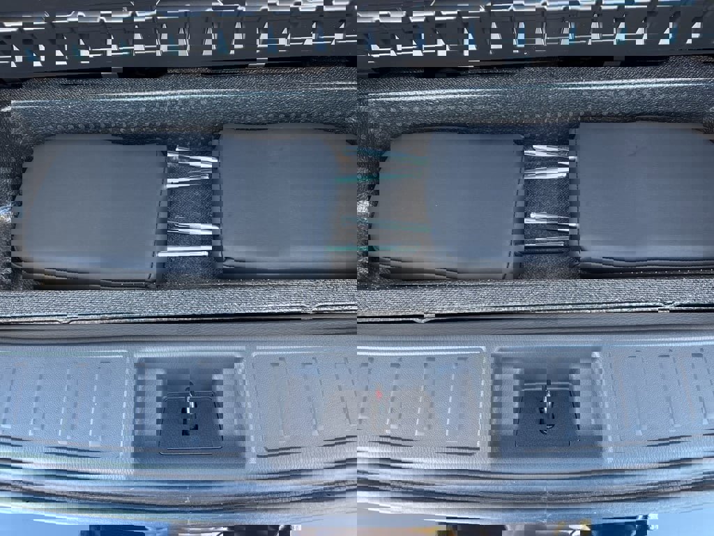 New 2025 Mitsubishi Outlander SE image 33