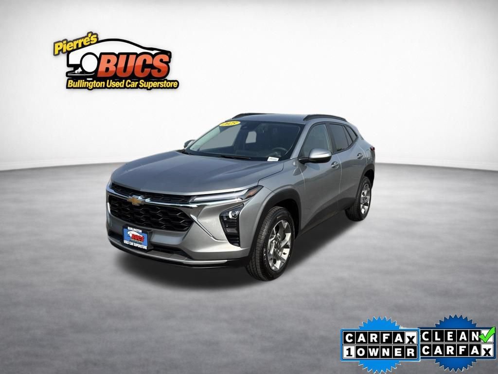 Used 2025 Chevrolet Trax LT