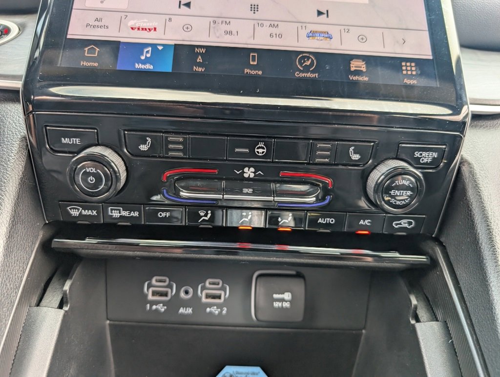 Used 2024 Jeep Grand Cherokee Limited image 27