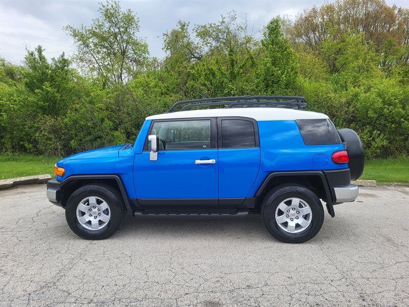Used 2007 Toyota FJ Cruiser 4WD image 3