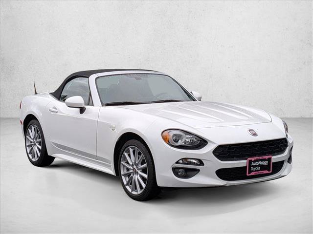 Used 2020 FIAT 124 Spider Lusso w/ Navigation & Sound Group RWD image 3