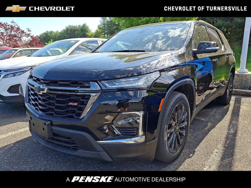 Certified 2023 Chevrolet Traverse RS w/ LPO, Floor Liner Package AWD/4WD image 1