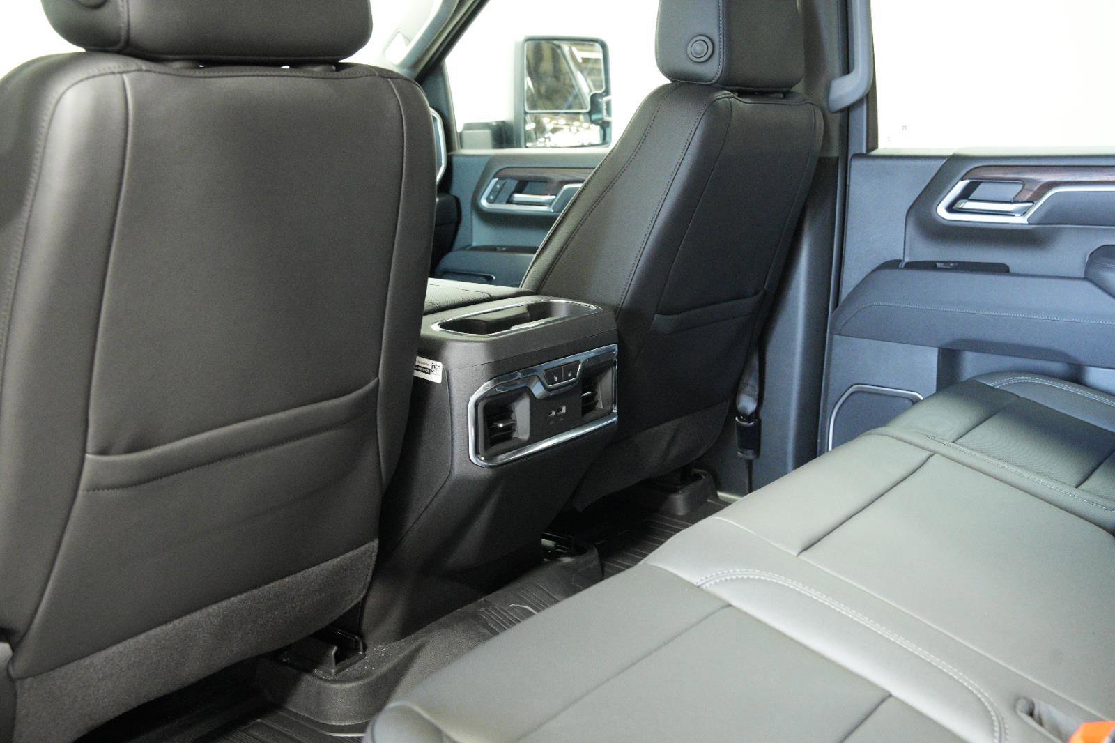 New 2025 GMC Sierra 2500 SLT w/ SLT Premium Package image 21