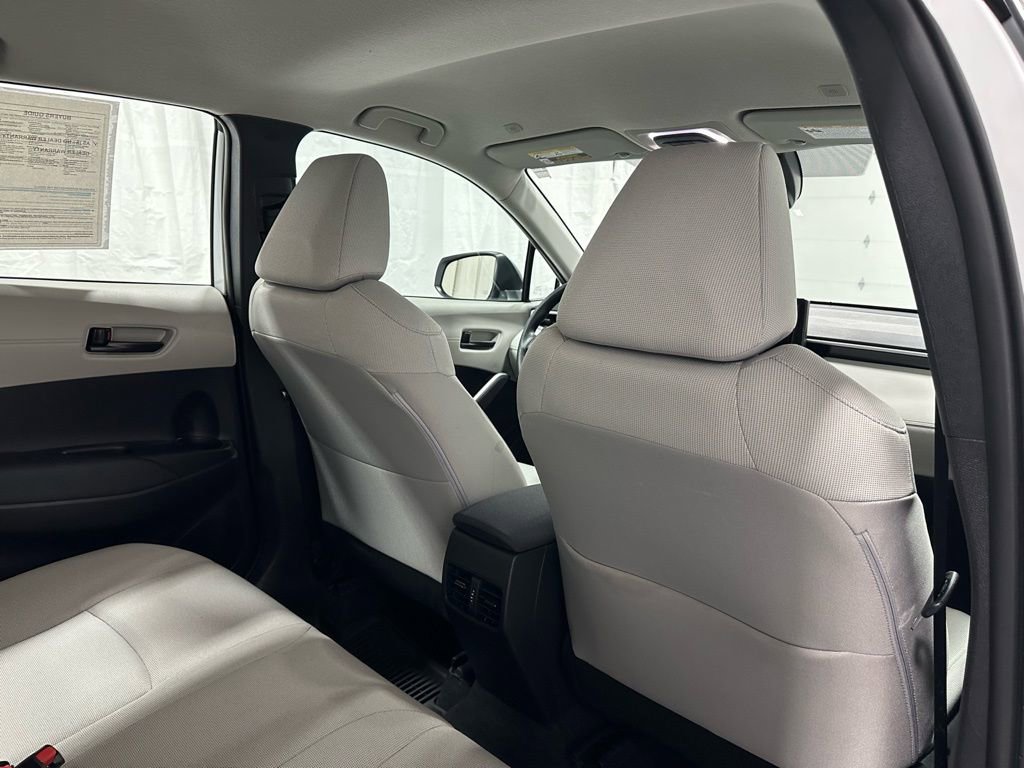 Used 2025 Toyota Corolla Cross L image 54
