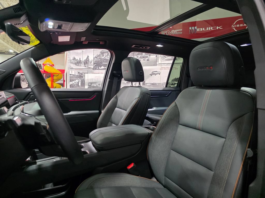 Certified 2025 GMC Acadia AT4 w/ Super Cruise Package AWD/4WD image 17