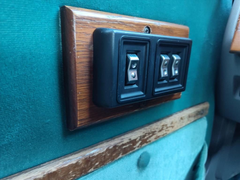 Used 1994 Dodge B2500 image 21