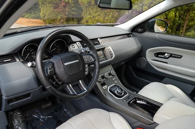 Used 2018 Land Rover Range Rover Evoque SE Premium AWD/4WD image 15
