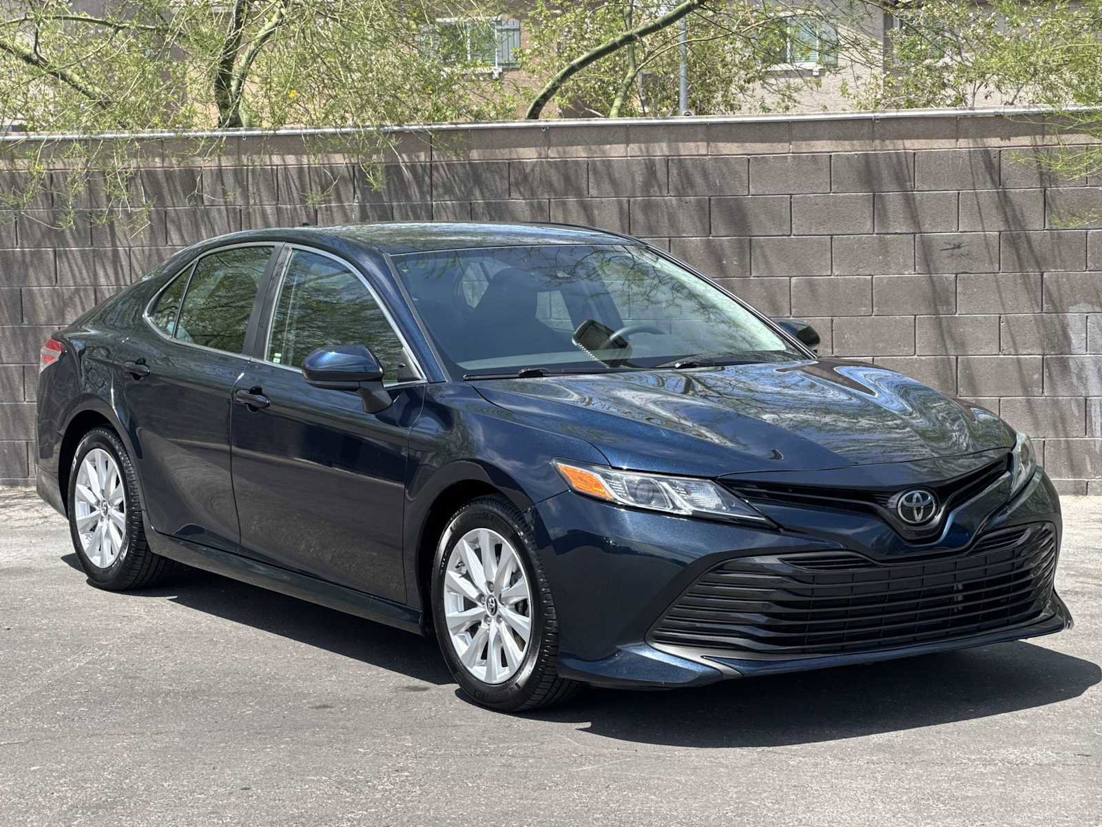 Used 2019 Toyota Camry LE w/ Protection Package (Q2) FWD image 2