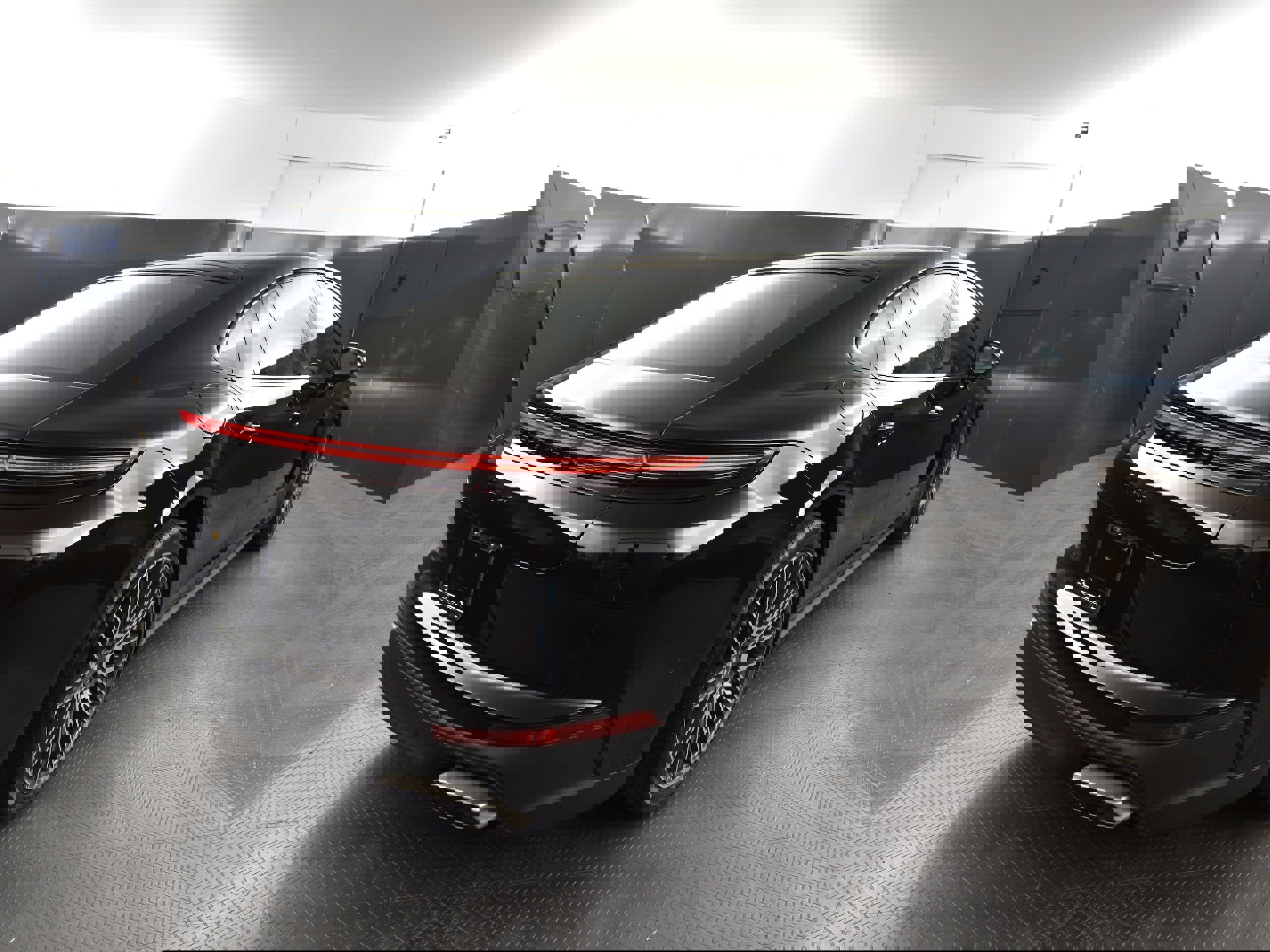 New 2025 Porsche Panamera 4 image 7