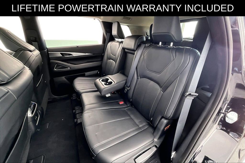 Certified 2025 INFINITI QX60 Luxe image 35