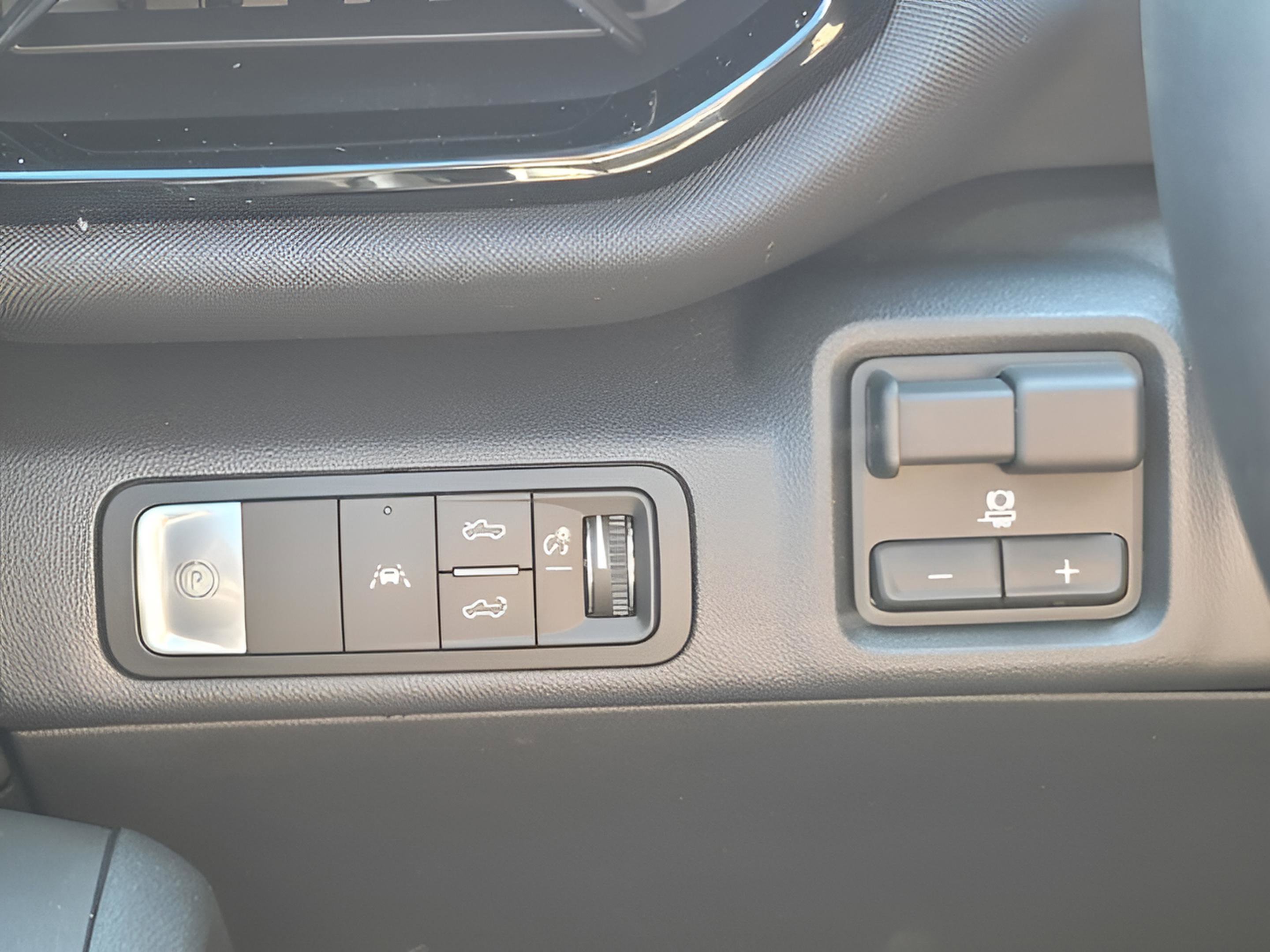 New 2026 Chevrolet Silverado EV Trail Boss image 23