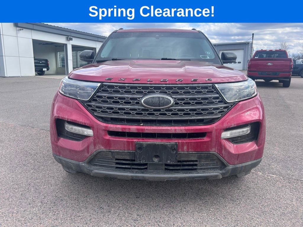 Used 2023 Ford Explorer XLT w/ Equipment Group 202A image 9