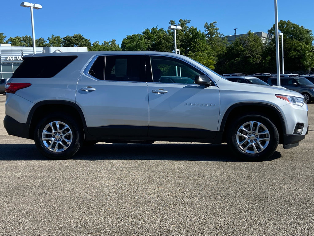 Used 2020 Chevrolet Traverse LS FWD image 7