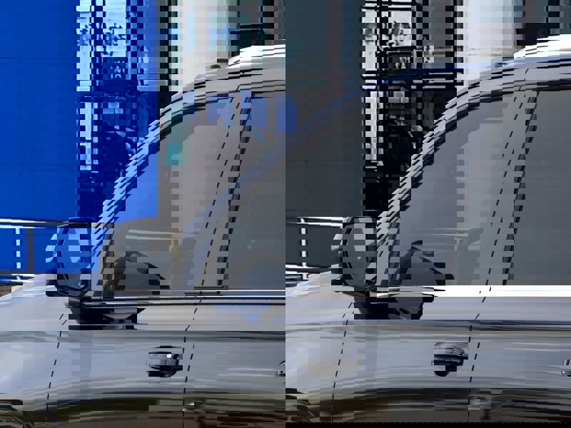 New 2026 Chevrolet Suburban LT image 12