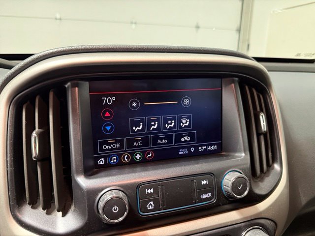 Used 2022 Chevrolet Colorado Z71 AWD/4WD image 17
