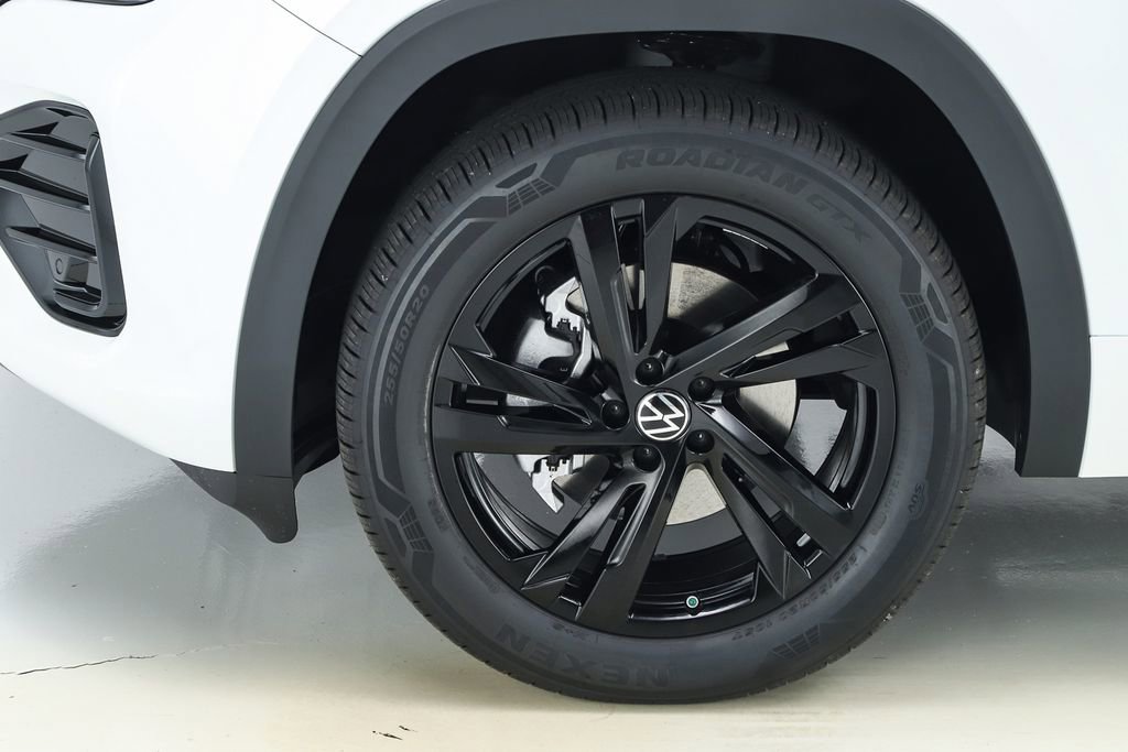 New 2026 Volkswagen Atlas Cross Sport SEL R-Line image 44