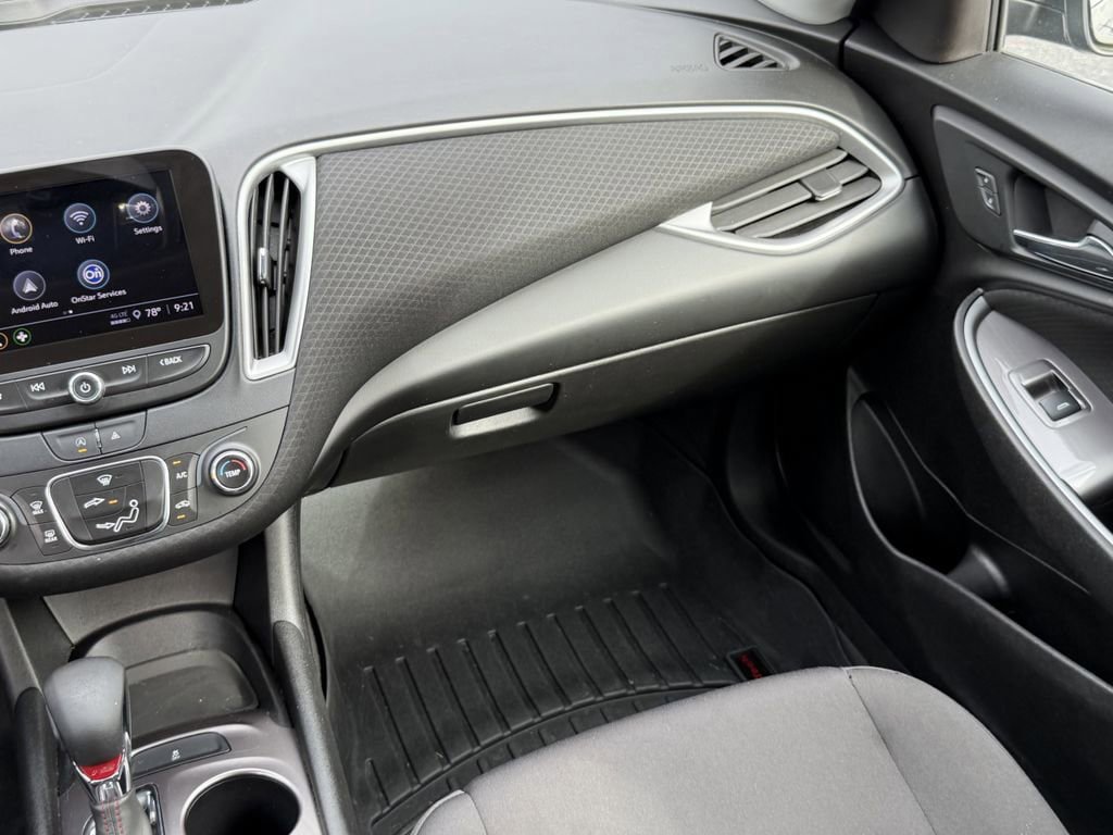 Certified 2022 Chevrolet Malibu RS FWD image 17