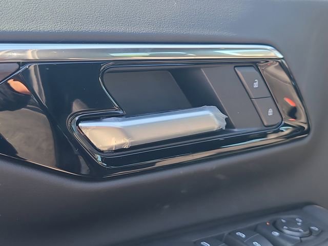 New 2026 Chevrolet Suburban LS RWD image 15
