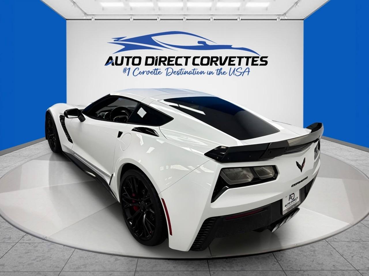 Used 2017 Chevrolet Corvette Z06 w/ Z07 Performance Package RWD image 36