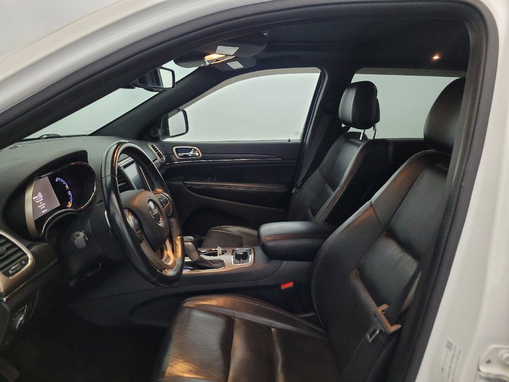Used 2016 Jeep Grand Cherokee Limited AWD/4WD image 17