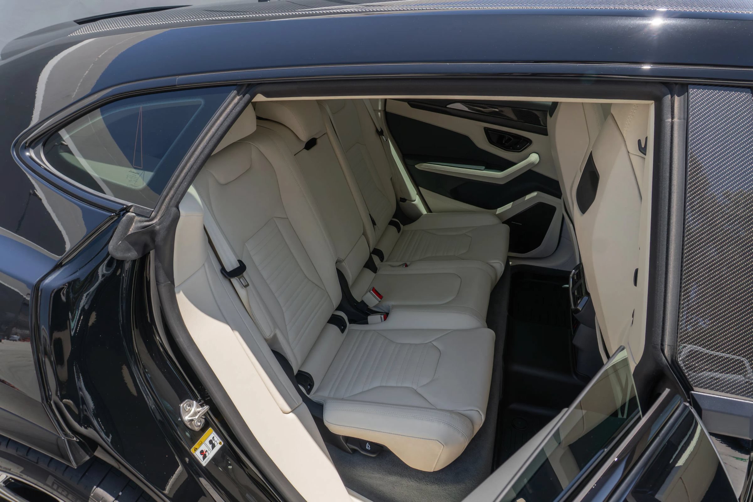 Used 2026 Lamborghini Urus SE AWD/4WD image 13