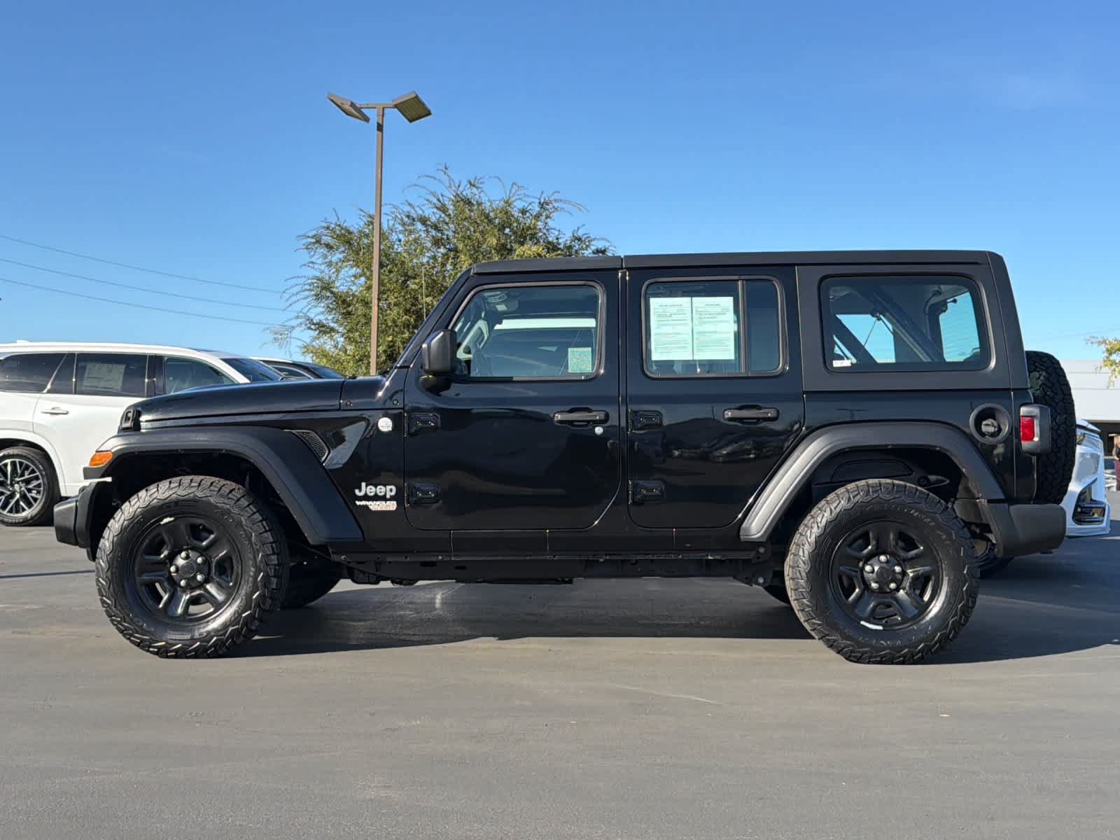 Used 2019 Jeep Wrangler Unlimited Sport AWD/4WD image 9