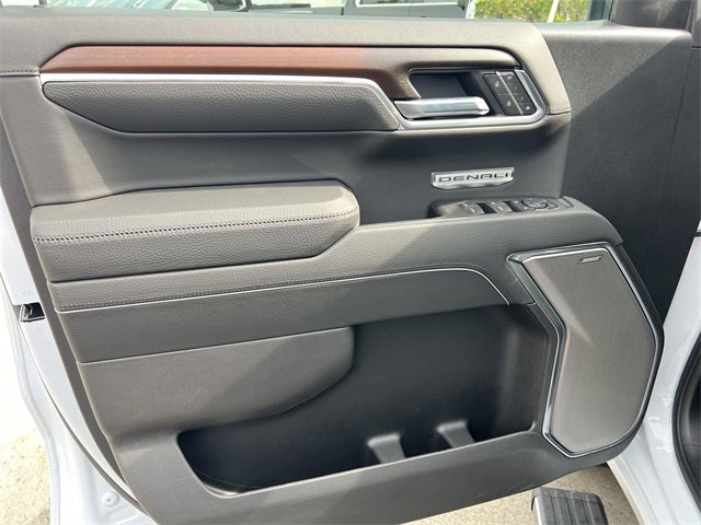 New 2026 GMC Sierra 1500 Denali w/ Denali Reserve Package image 10