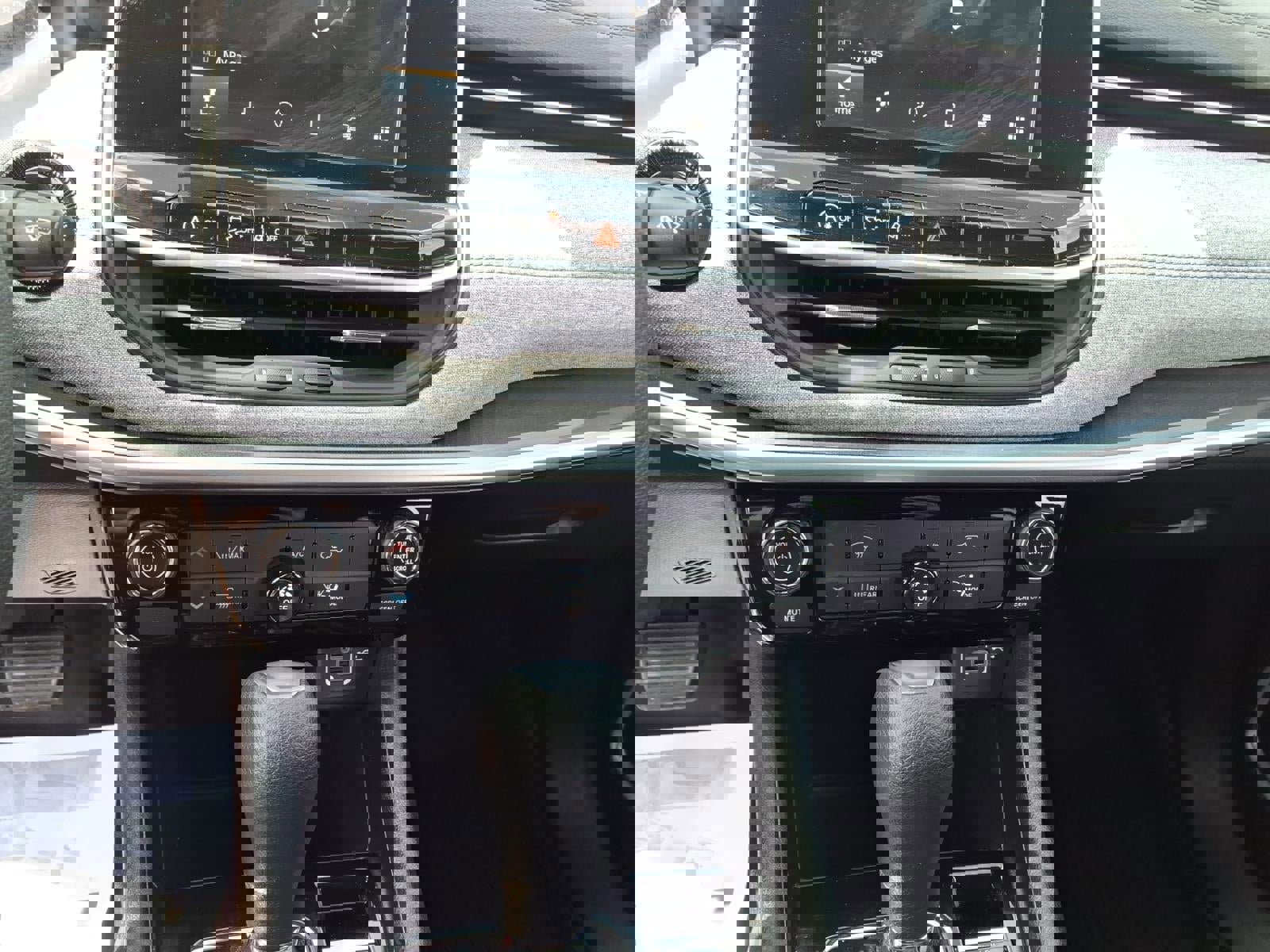 Used 2025 Jeep Compass Sport image 14