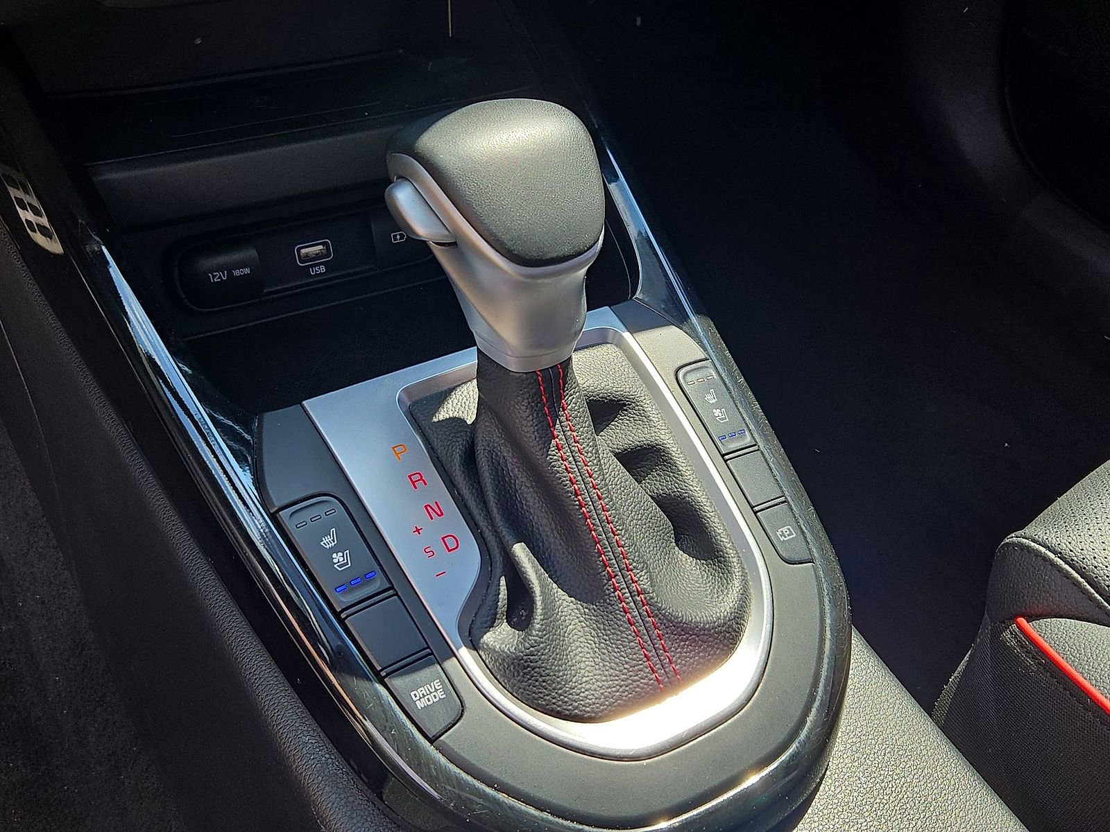 Used 2024 Kia Forte GT w/ GT2 Package image 18