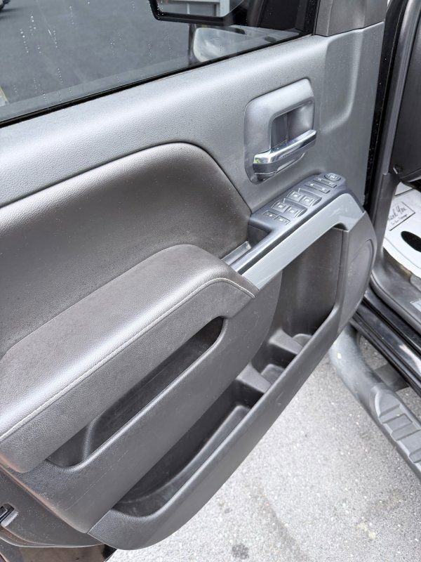 Used 2017 Chevrolet Silverado 1500 LT w/ Rally 2 Edition image 8