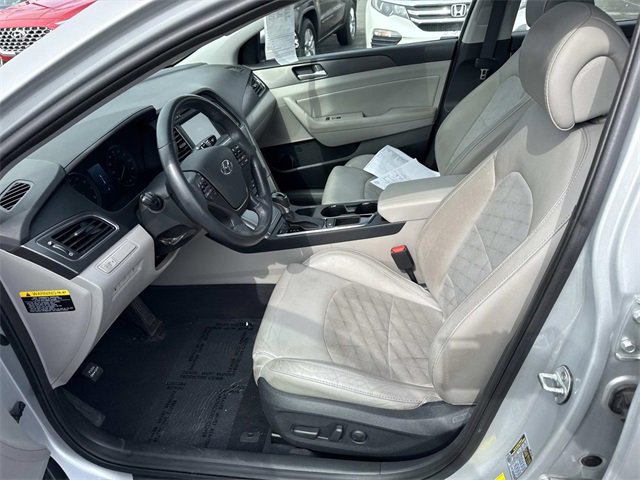 Used 2017 Hyundai Sonata Sport w/ Value Edition Package 02 image 14