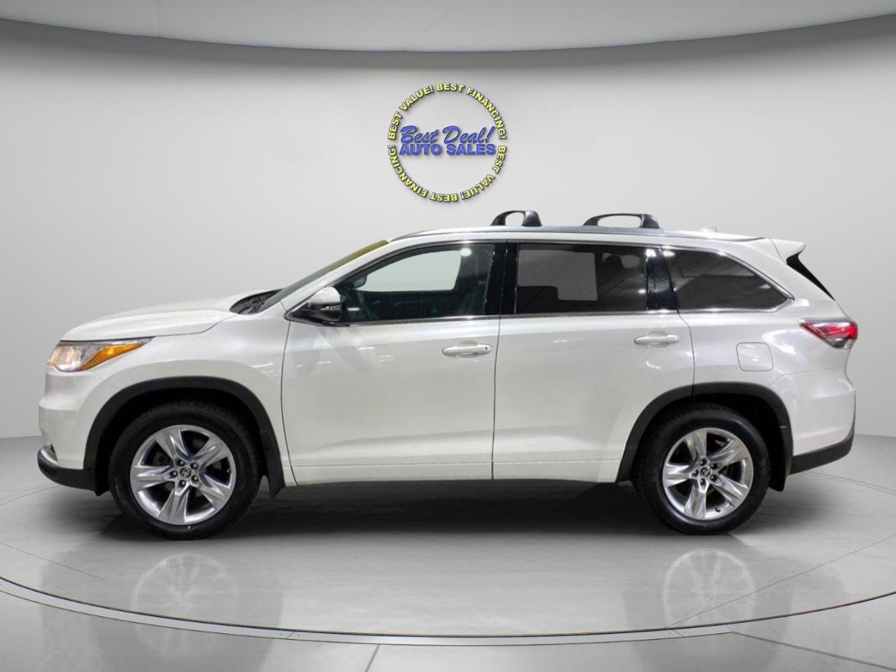 Used 2016 Toyota Highlander Limited Platinum AWD/4WD image 2