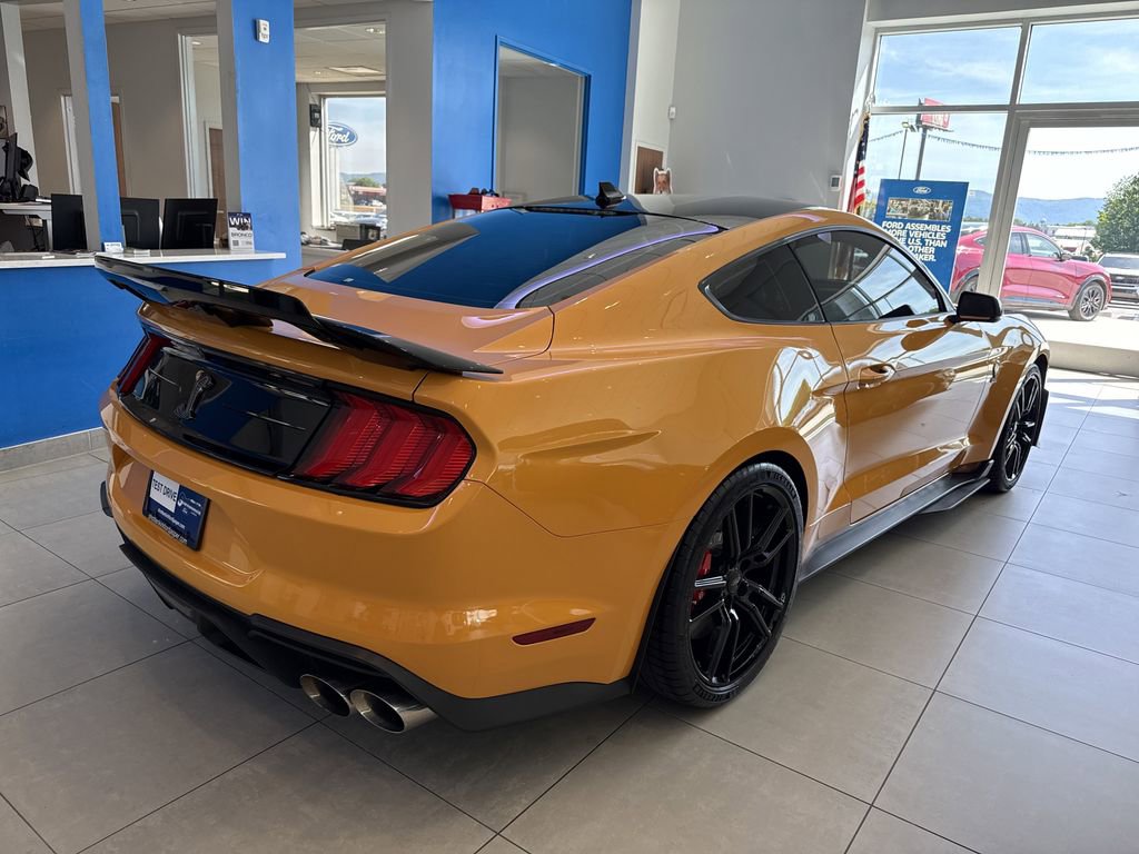 Used 2022 Ford Mustang Shelby GT500 w/ Technology Package RWD image 7