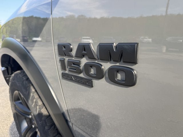 Used 2022 RAM 1500 Classic Warlock w/ Ceramic Gray Warlock Package AWD/4WD image 10