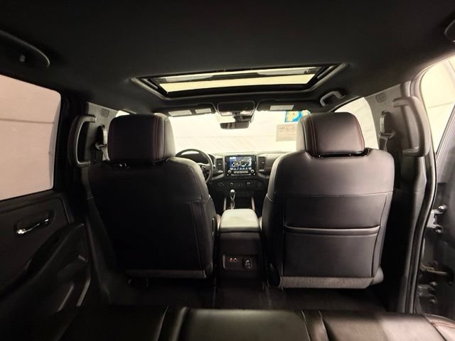 Used 2024 Nissan Frontier PRO-4X AWD/4WD image 28