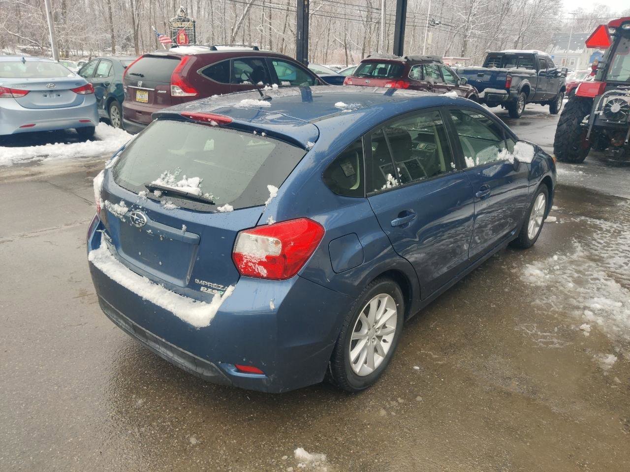 Used 2012 Subaru Impreza 2.0i Premium image 6