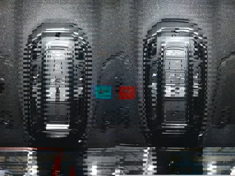 Used 2024 Dodge Charger R/T w/ Plus Group image 35