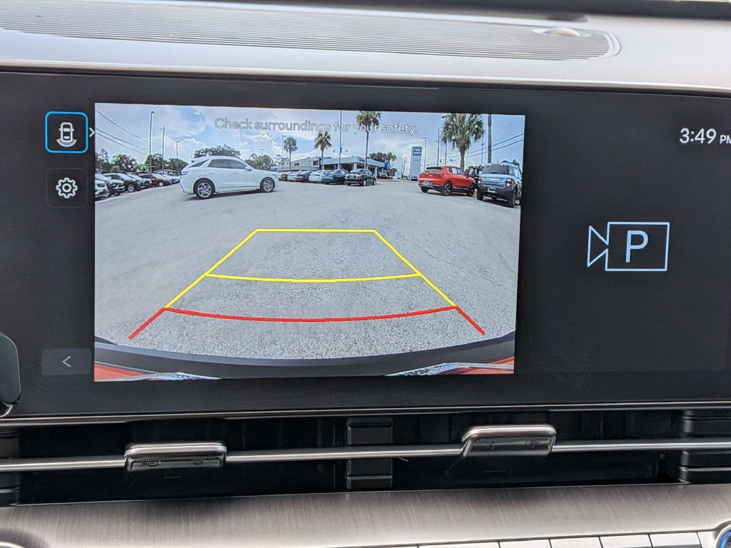 Used 2025 Hyundai Kona SEL FWD image 27