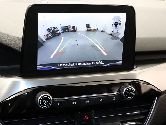 Certified 2021 Ford Escape Titanium image 19