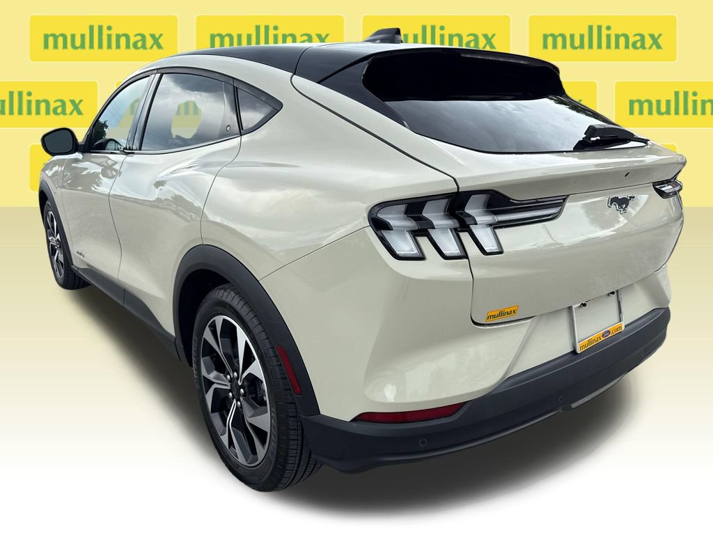Used 2025 Ford Mustang Mach-E Select w/ Comfort Package Lite AWD/4WD image 9