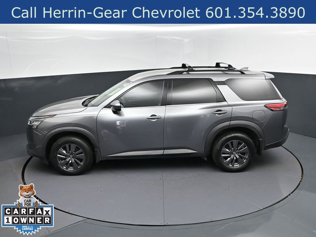 Used 2022 Nissan Pathfinder SV image 34