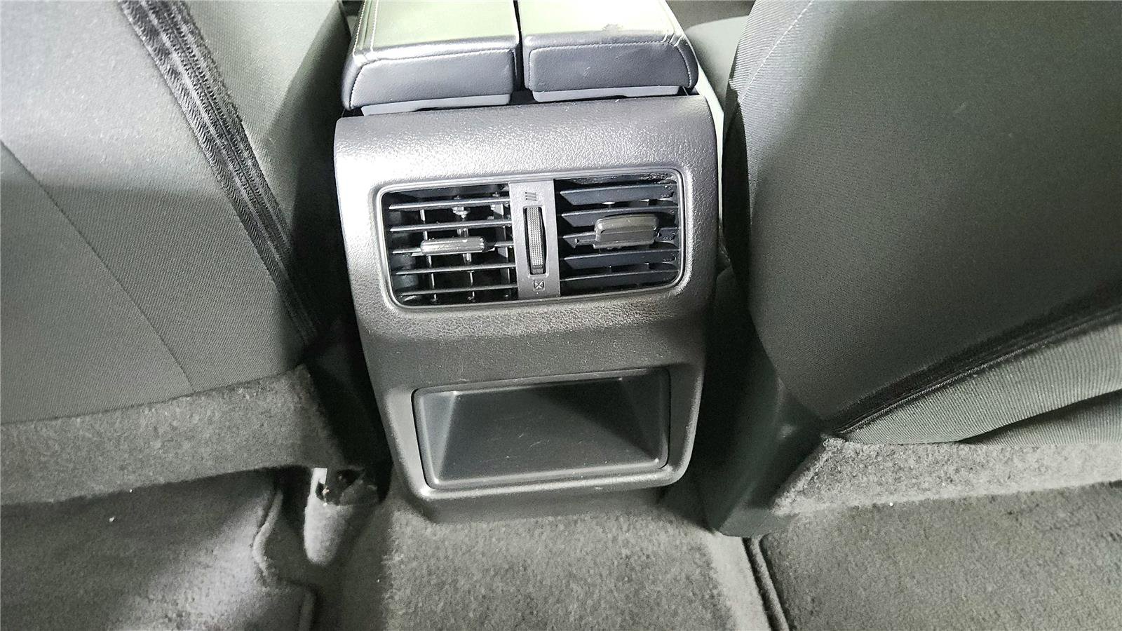 Used 2024 Nissan Rogue S FWD image 14