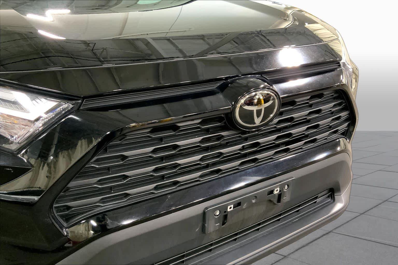 Certified 2024 Toyota RAV4 XLE w/ Convenience Package AWD/4WD image 30