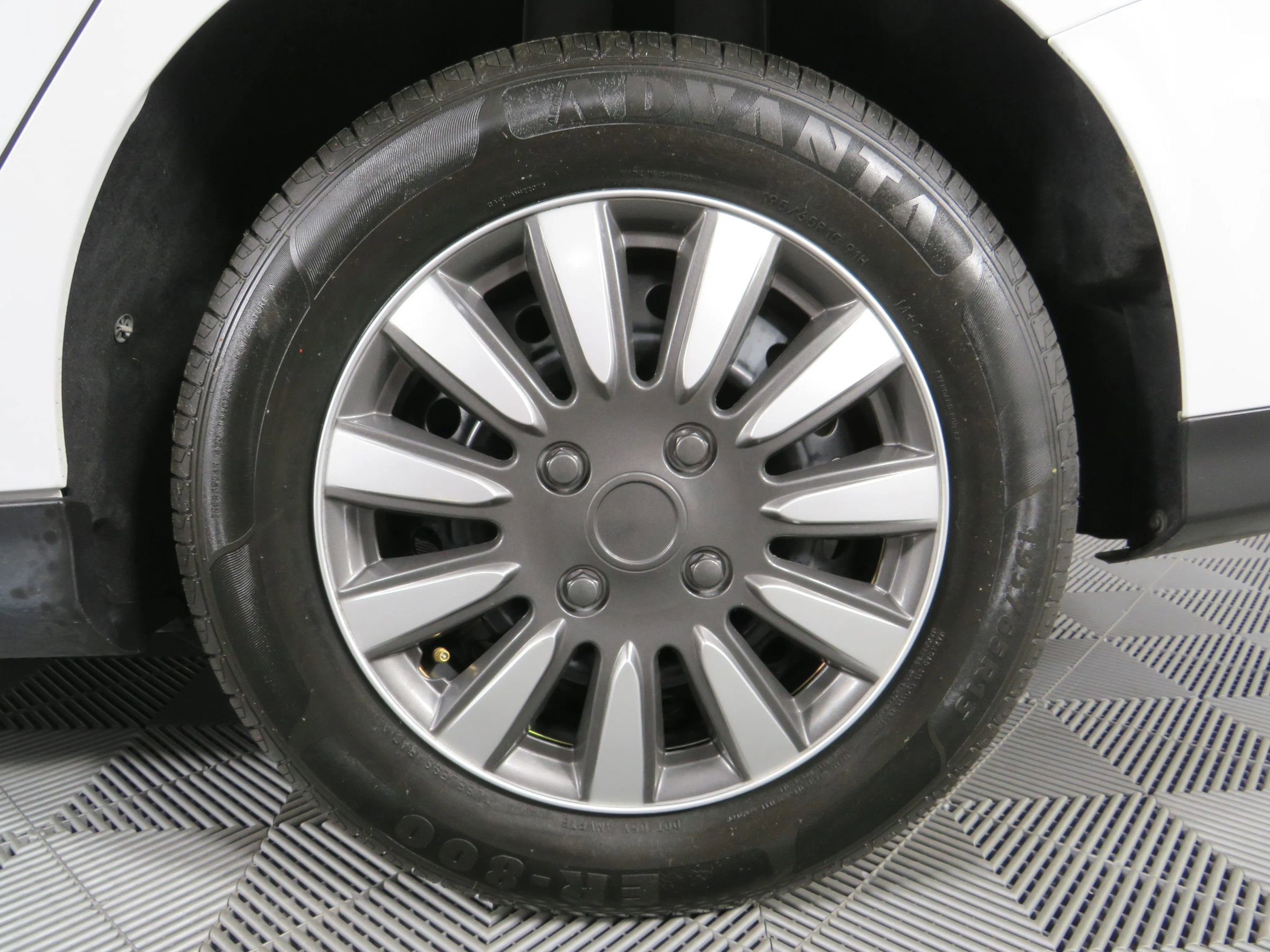 Used 2018 Ford Focus S FWD image 42