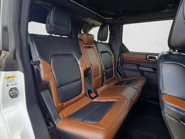 Used 2024 Ford Bronco Outer Banks image 18