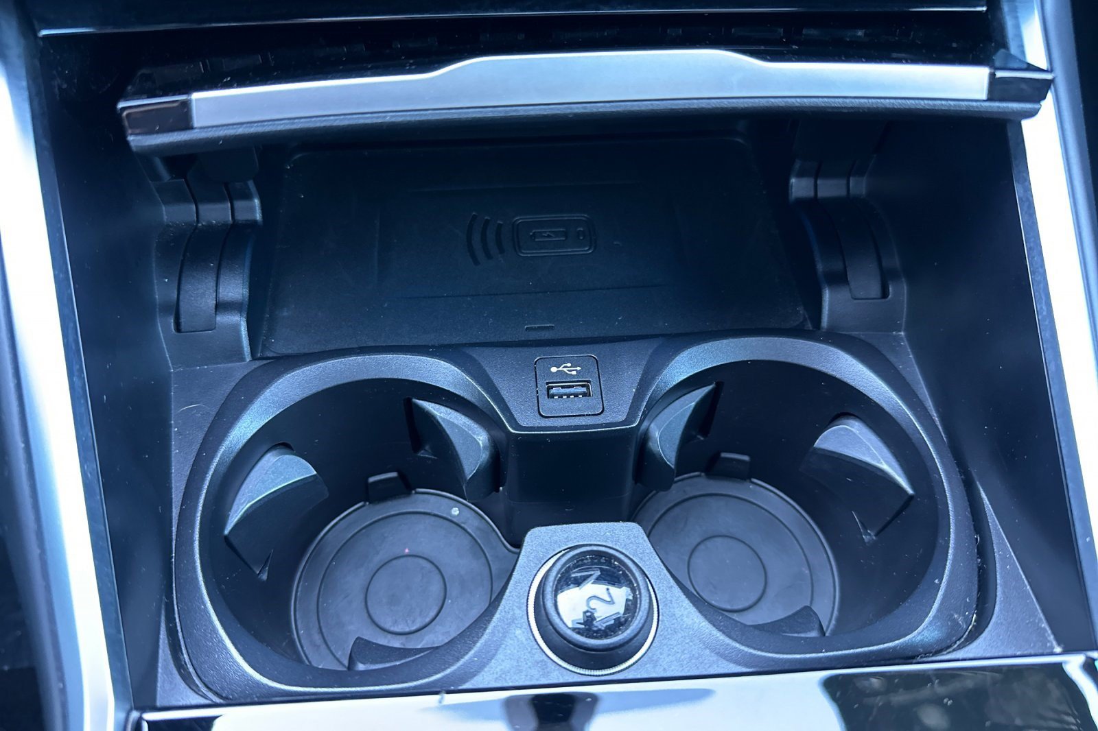 Used 2023 BMW i4 eDrive40 w/ Premium Package RWD image 39