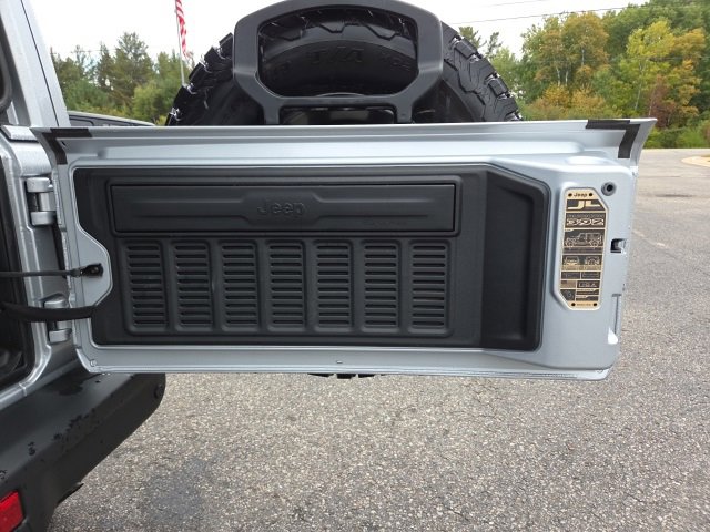 Used 2024 Jeep Wrangler Unlimited Rubicon 392 image 55