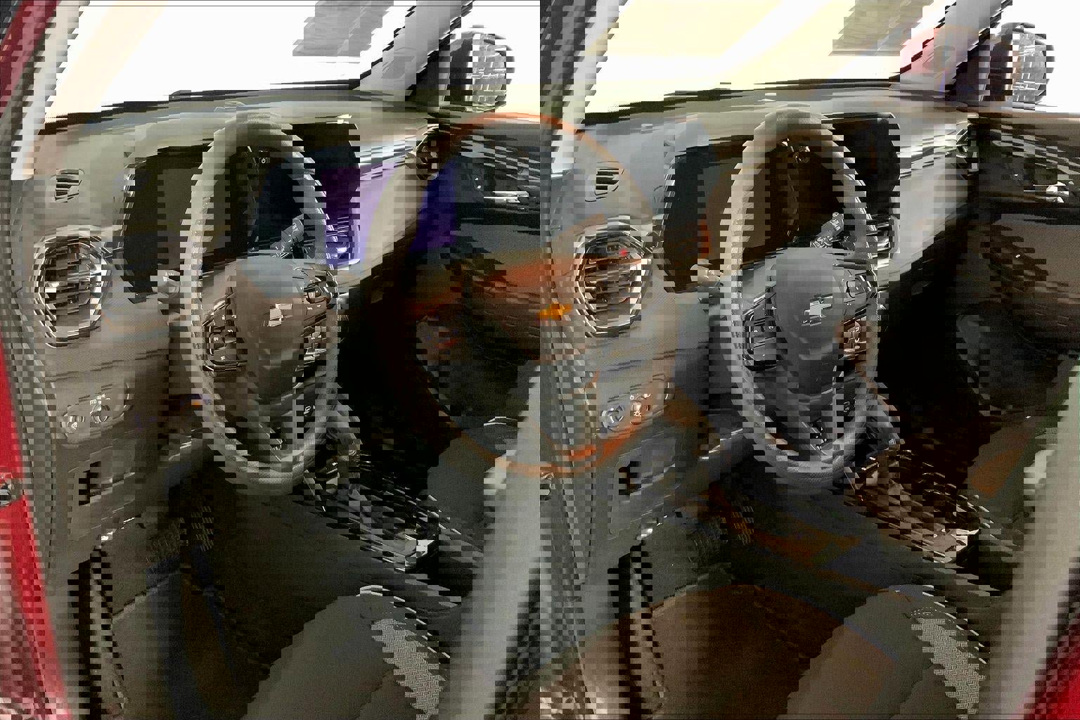 Used 2025 Chevrolet TrailBlazer LT w/ Driver Confidence Package image 14