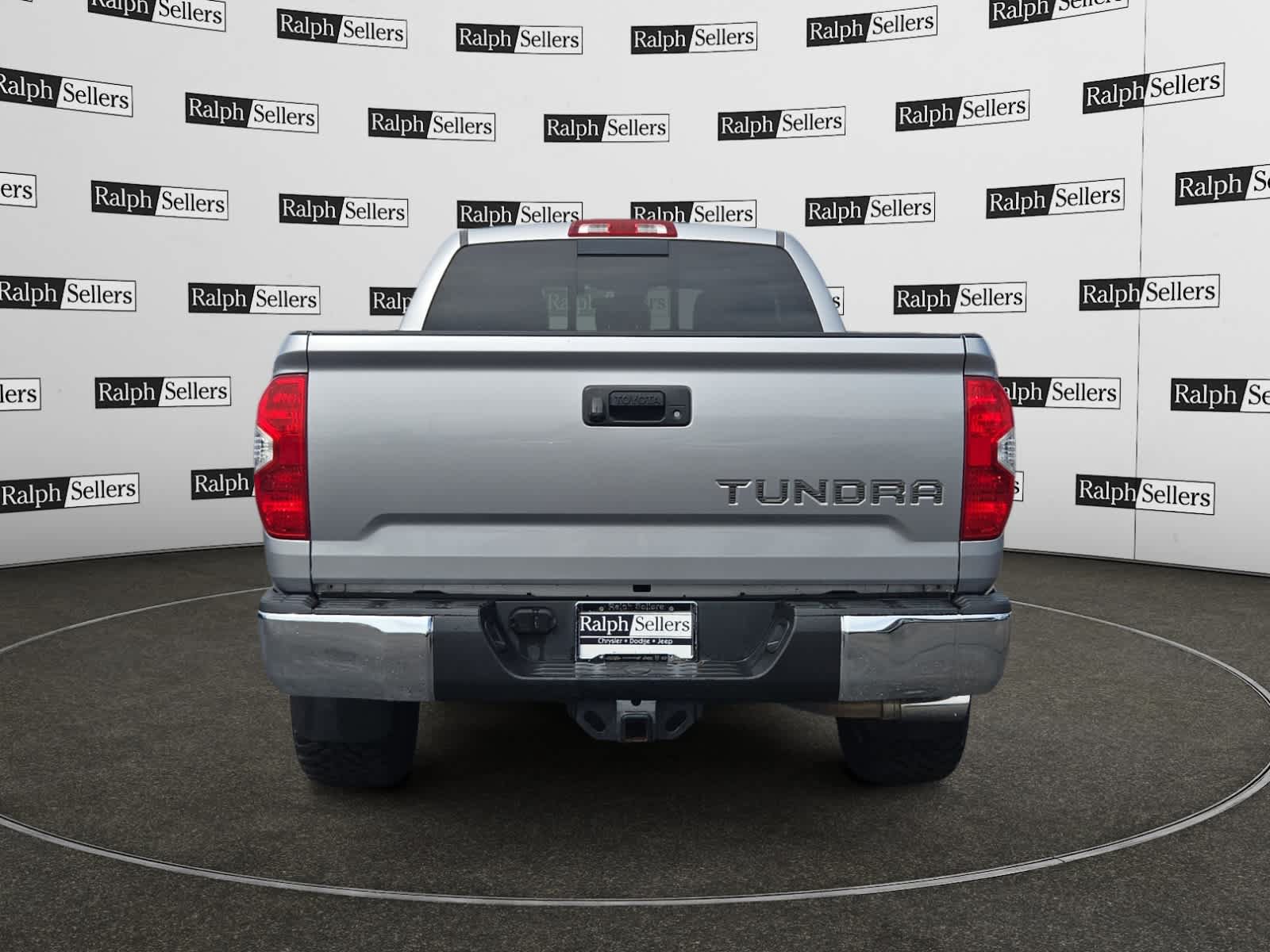 Used 2018 Toyota Tundra SR5 RWD image 5